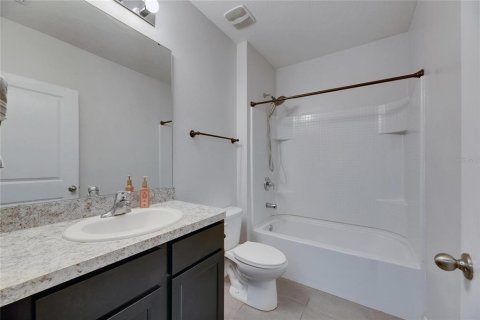 House in Riverview, Florida 4 bedrooms, 171.5 sq.m. № 1725402 - photo 8