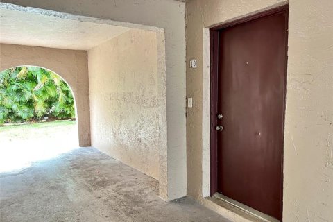 Condo in Deerfield Beach, Florida, 1 bedroom  № 1970338 - photo 4