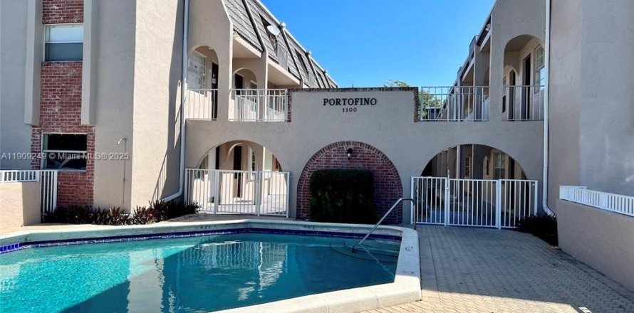 Condo in Deerfield Beach, Florida, 1 bedroom  № 1970338