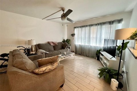 Condo in Deerfield Beach, Florida, 1 bedroom  № 1970338 - photo 7