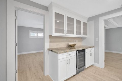 Casa en venta en Saint Pete Beach, Florida, 3 dormitorios, 215.35 m2 № 1816247 - foto 16