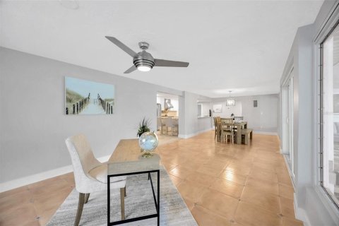 Casa en venta en Saint Pete Beach, Florida, 3 dormitorios, 215.35 m2 № 1816247 - foto 30