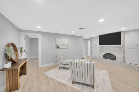 Casa en venta en Saint Pete Beach, Florida, 3 dormitorios, 215.35 m2 № 1816247 - foto 13