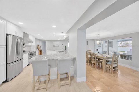 Casa en venta en Saint Pete Beach, Florida, 3 dormitorios, 215.35 m2 № 1816247 - foto 21