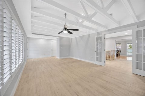 Casa en venta en Saint Pete Beach, Florida, 3 dormitorios, 215.35 m2 № 1816247 - foto 9