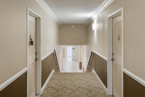 Copropriété à vendre à Lauderdale-by-the-Sea, Floride: 1 chambre, 55.74 m2 № 2355440 - photo 29