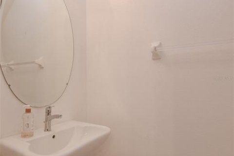 Touwnhouse à vendre à Pinellas Park, Floride: 2 chambres, 160.72 m2 № 1873950 - photo 8