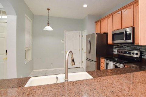 Touwnhouse à vendre à Pinellas Park, Floride: 2 chambres, 160.72 m2 № 1873950 - photo 5
