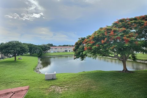 Condo à Coral Springs, Floride, 2 chambres  № 2323965