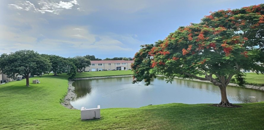 Condo à Coral Springs, Floride, 2 chambres  № 2323965