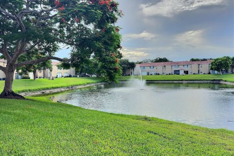Copropriété à louer à Coral Springs, Floride: 2 chambres, 71.35 m2 № 2323965 - photo 13
