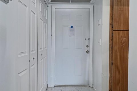 Copropriété à louer à Coral Springs, Floride: 2 chambres, 71.35 m2 № 2323965 - photo 5