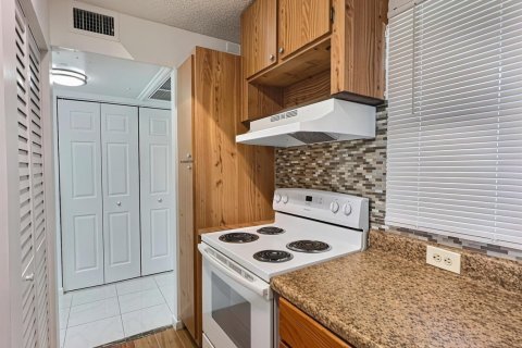 Copropriété à louer à Coral Springs, Floride: 2 chambres, 71.35 m2 № 2323965 - photo 8