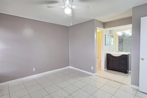 Copropriété à louer à Coral Springs, Floride: 2 chambres, 71.35 m2 № 2323965 - photo 14
