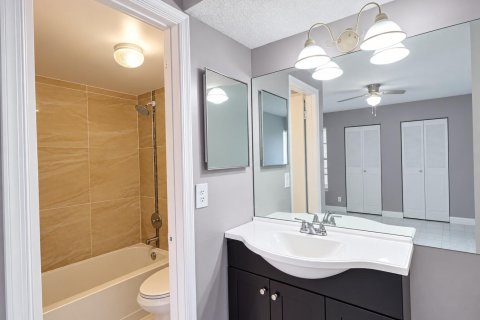 Copropriété à louer à Coral Springs, Floride: 2 chambres, 71.35 m2 № 2323965 - photo 17
