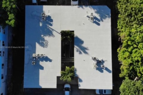 Immobilier commercial à vendre à Miami, Floride: 714.6 m2 № 1764297 - photo 4