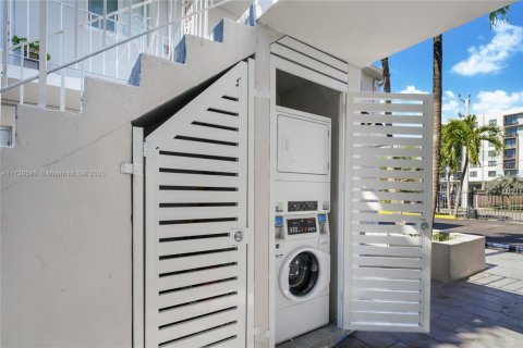 Immobilier commercial à vendre à Miami, Floride: 714.6 m2 № 1764297 - photo 18