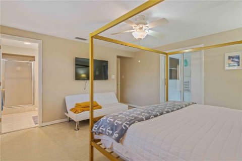 House in Punta Gorda, Florida 2 bedrooms, 103.86 sq.m. № 2391569 - photo 29