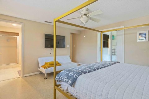 House in Punta Gorda, Florida 2 bedrooms, 103.86 sq.m. № 2391569 - photo 26