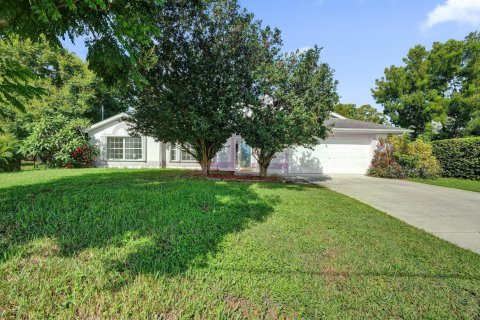 House in Port St. Lucie, Florida 8 bedrooms, 193.89 sq.m. № 2154969 - photo 1
