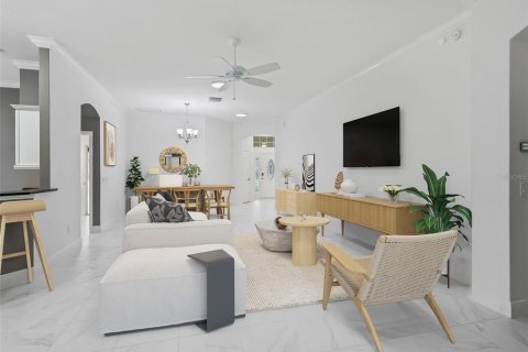 House in The Villages, Florida 3 bedrooms, 177.72 sq.m. № 2230843 - photo 17