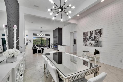 House in Apollo Beach, Florida 4 bedrooms, 308.9 sq.m. № 1844675 - photo 7