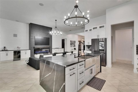 House in Apollo Beach, Florida 4 bedrooms, 308.9 sq.m. № 1844675 - photo 14