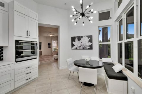 House in Apollo Beach, Florida 4 bedrooms, 308.9 sq.m. № 1844675 - photo 16