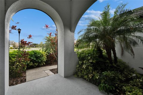 House in Apollo Beach, Florida 4 bedrooms, 308.9 sq.m. № 1844675 - photo 4