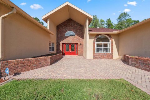 House in Spring Hill, Florida 4 bedrooms, 315.4 sq.m. № 1653793 - photo 3