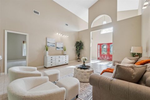 House in Spring Hill, Florida 4 bedrooms, 315.4 sq.m. № 1653793 - photo 7