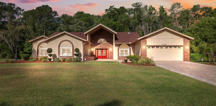 House in Spring Hill, Florida 4 bedrooms, 315.4 sq.m. № 1653793