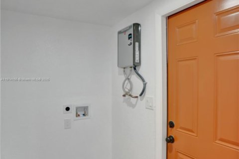 Villa ou maison à louer à Fort Lauderdale, Floride: 2 chambres, 77.48 m2 № 1969730 - photo 19