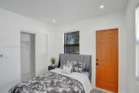 Villa ou maison à louer à Fort Lauderdale, Floride: 2 chambres, 77.48 m2 № 1969730 - photo 17