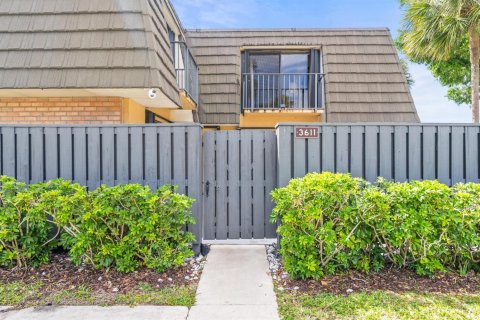 Touwnhouse à vendre à West Palm Beach, Floride: 2 chambres, 114.83 m2 № 2250080 - photo 2