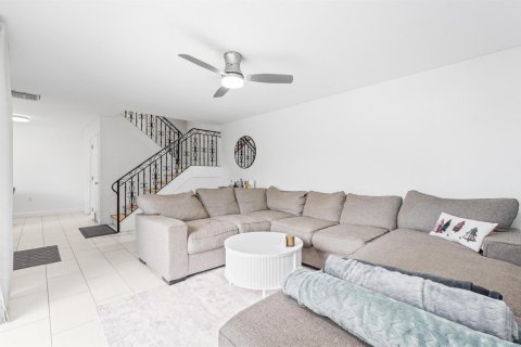 Touwnhouse à vendre à West Palm Beach, Floride: 2 chambres, 114.83 m2 № 2250080 - photo 9