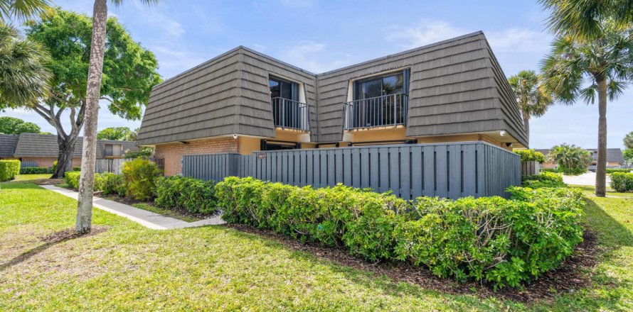 Touwnhouse à West Palm Beach, Floride 2 chambres, 114.83 m2 № 2250080