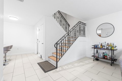 Touwnhouse à vendre à West Palm Beach, Floride: 2 chambres, 114.83 m2 № 2250080 - photo 5