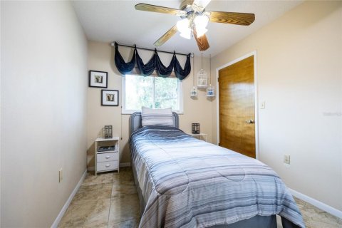 Villa ou maison à vendre à Bronson, Floride: 4 chambres, 163.88 m2 № 1787477 - photo 28