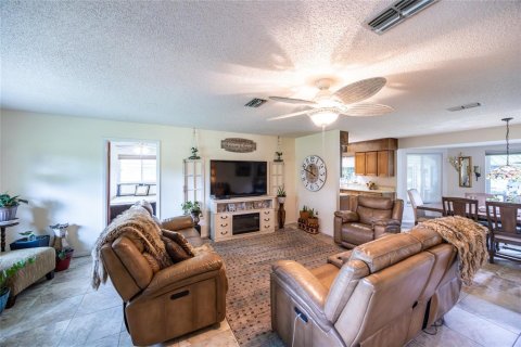Villa ou maison à vendre à Bronson, Floride: 4 chambres, 163.88 m2 № 1787477 - photo 7