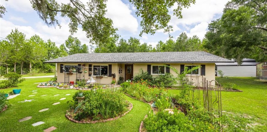 Villa ou maison à Bronson, Floride 4 chambres, 163.88 m2 № 1787477