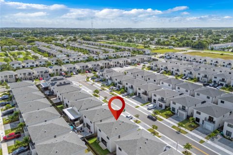 Villa ou maison à vendre à Florida City, Floride: 5 chambres, 168.15 m2 № 2422934 - photo 5