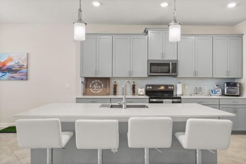 House in Davenport, Florida 4 bedrooms, 308.16 sq.m. № 1749405 - photo 17