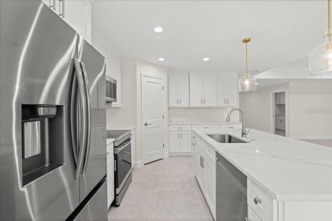 House in Englewood, Florida 3 bedrooms, 162.76 sq.m. № 1789224 - photo 11