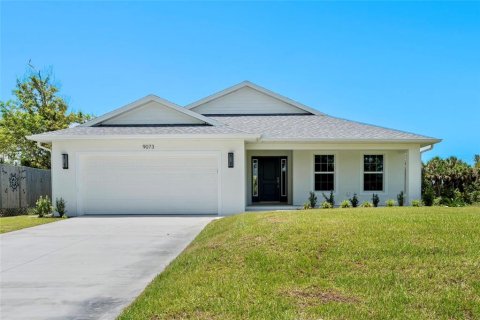 House in Englewood, Florida 3 bedrooms, 162.76 sq.m. № 1789224 - photo 1