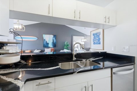 Copropriété à vendre à Bradenton, Floride: 2 chambres, 103.59 m2 № 2130066 - photo 23
