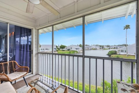 Copropriété à vendre à Bradenton, Floride: 2 chambres, 103.59 m2 № 2130066 - photo 4