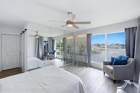 Copropriété à vendre à Bradenton, Floride: 2 chambres, 103.59 m2 № 2130066 - photo 12