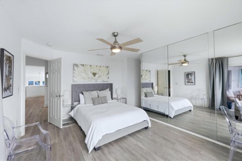 Copropriété à vendre à Bradenton, Floride: 2 chambres, 103.59 m2 № 2130066 - photo 13