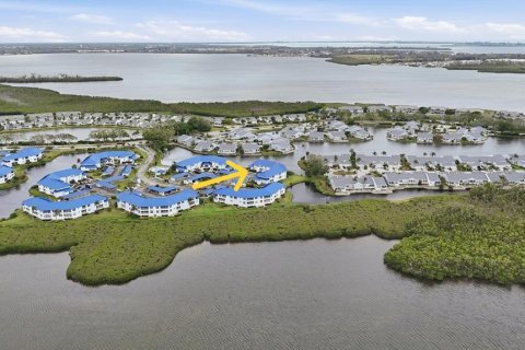 Copropriété à vendre à Bradenton, Floride: 2 chambres, 103.59 m2 № 2130066 - photo 6